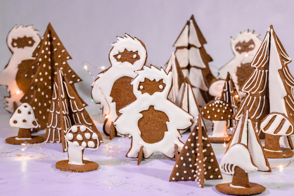 standing-3-d-yeti-forest-gingerbread-cookies-with-free-printable-stencils-kiyafries